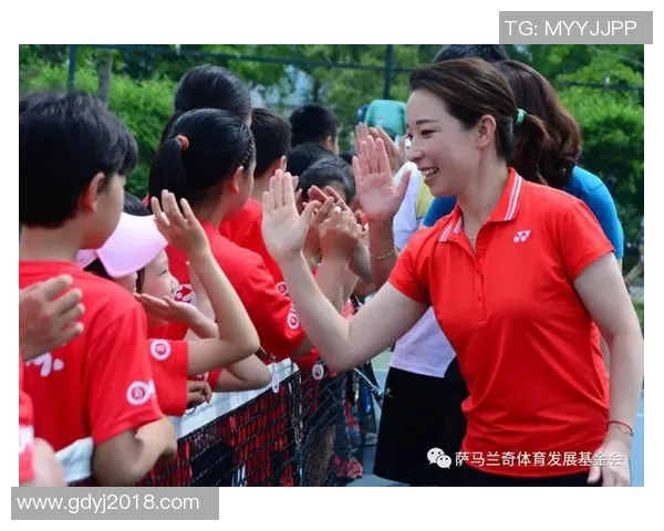 重庆网球队的成长之路：从青涩到辉煌的网球纪实故事